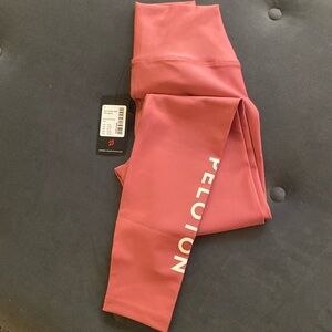 NWT Peloton Solid Flex Leggings Size S